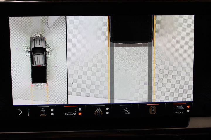 Used 2024 GMC Sierra 2500 SLT w/ SLT Convenience Package image 36