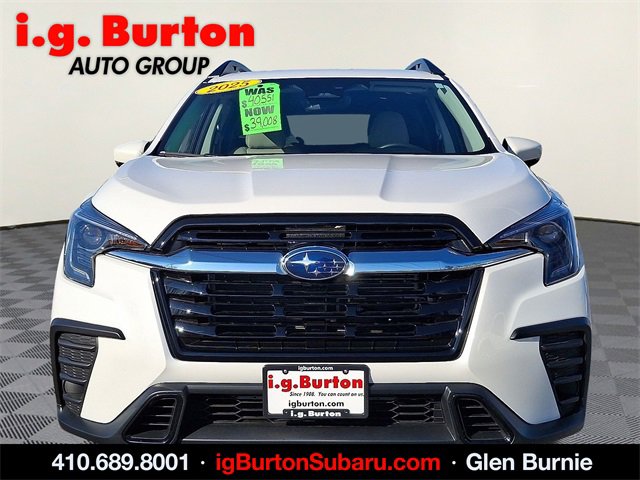 Used 2025 Subaru Ascent Premium image 2