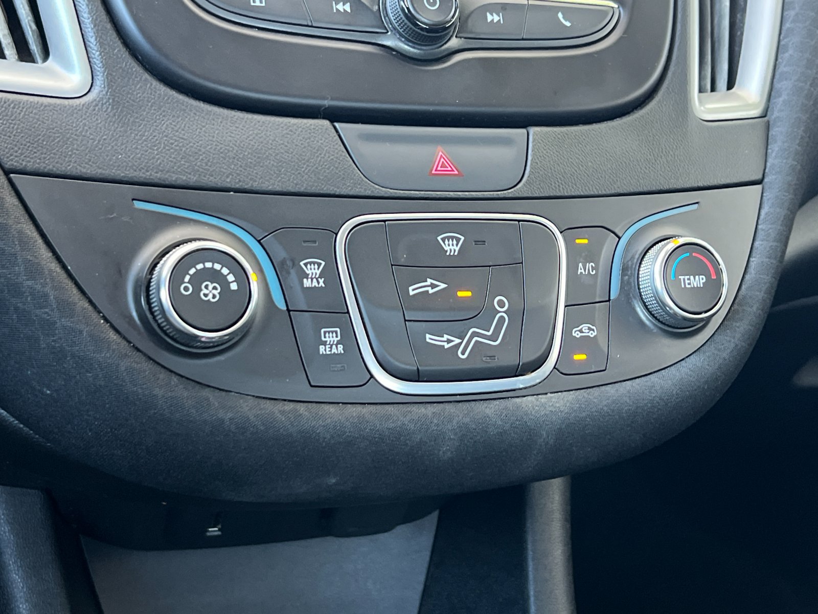 Used 2018 Chevrolet Malibu LS FWD image 19