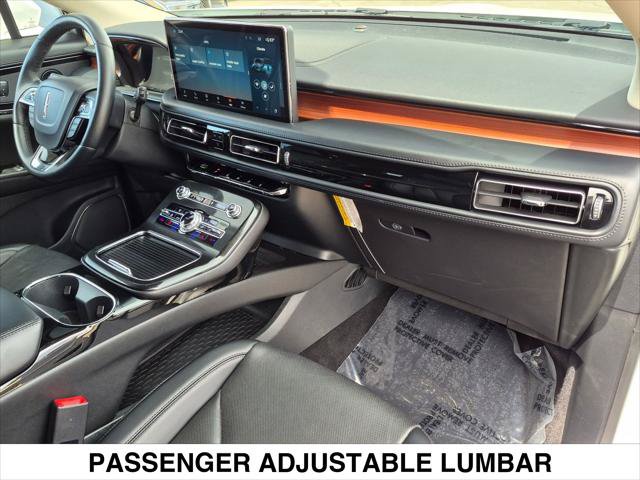 Certified 2023 Lincoln Nautilus Reserve w/ Luxury Package FWD image 27