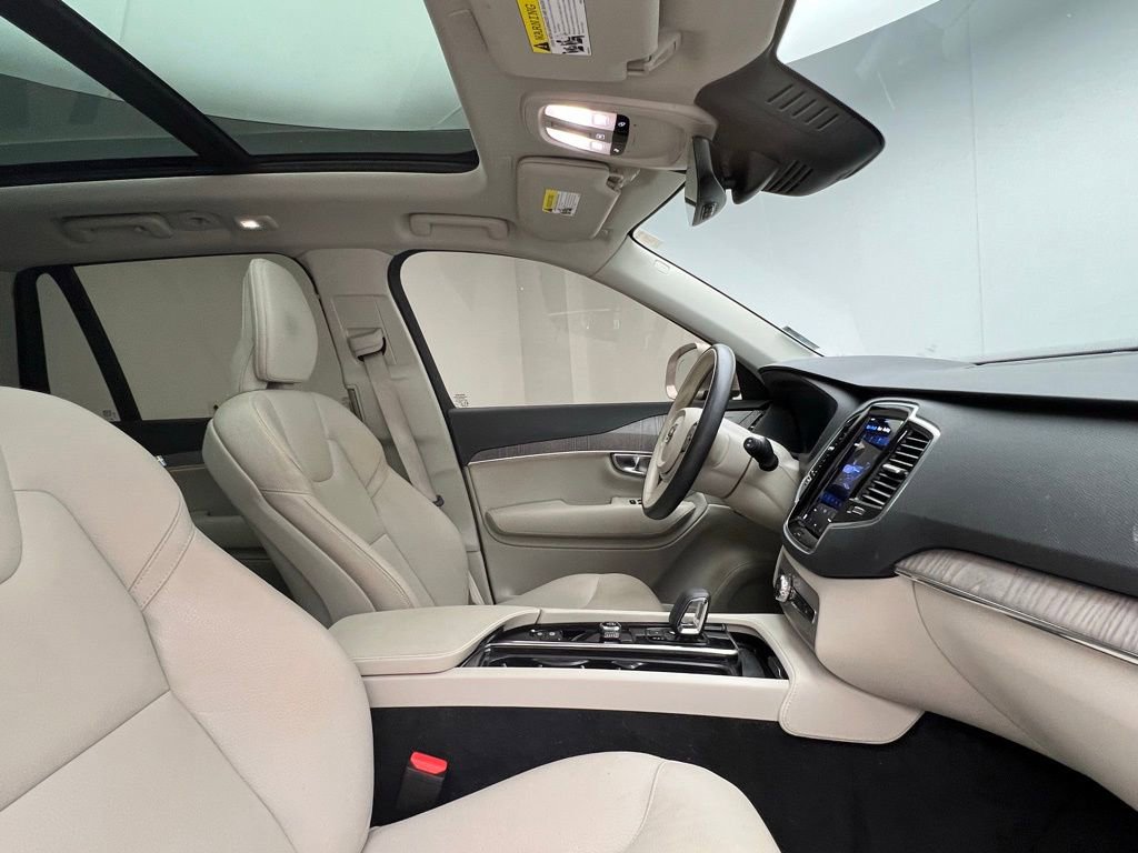 Used 2023 Volvo XC90 B6 Plus w/ Protection Package image 6