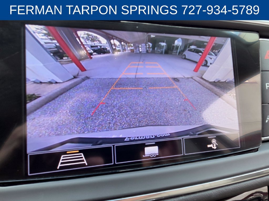 Used 2020 Buick Enclave Premium w/ Sun and Sites Package FWD image 12