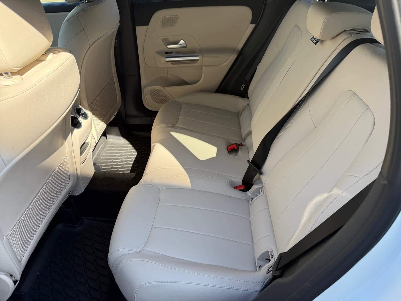 New 2026 Mercedes-Benz GLA 250 GLA 250 image 11