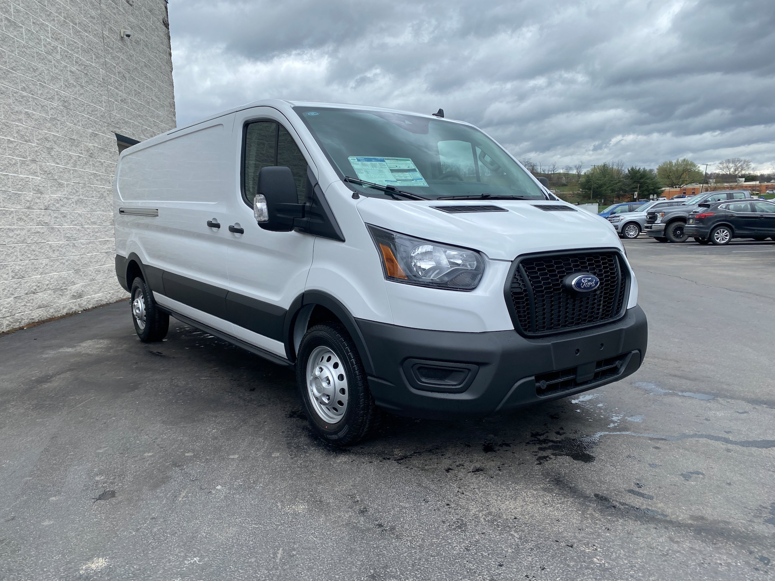New 2025 Ford Transit 350 148 Low Roof RWD image 11