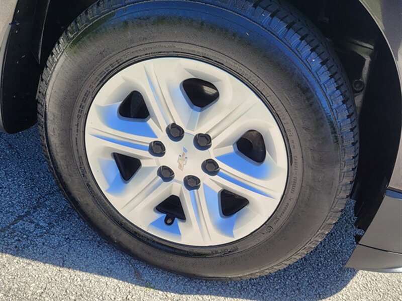 Used 2015 Chevrolet Traverse LS FWD image 30