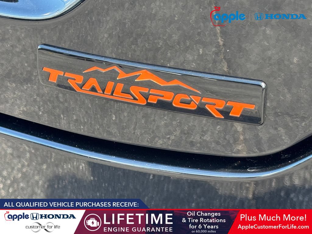 Used 2025 Honda Pilot TrailSport image 24