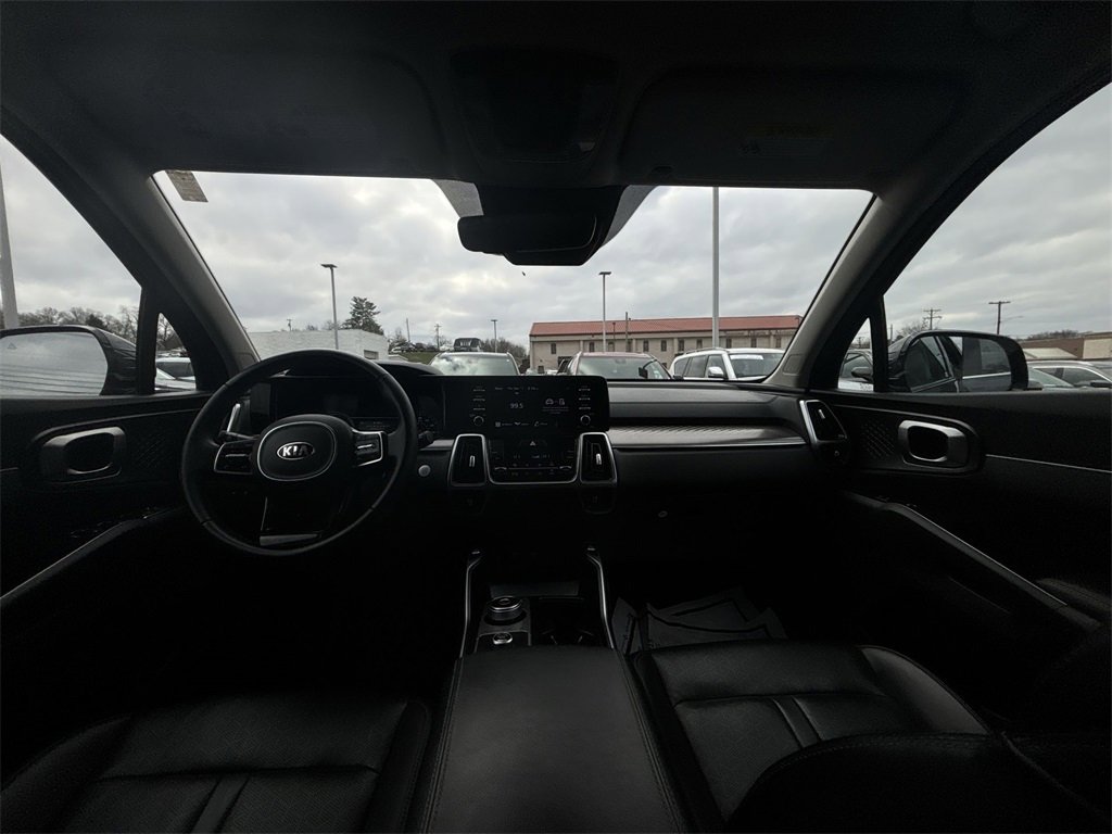 Used 2021 Kia Sorento S image 10