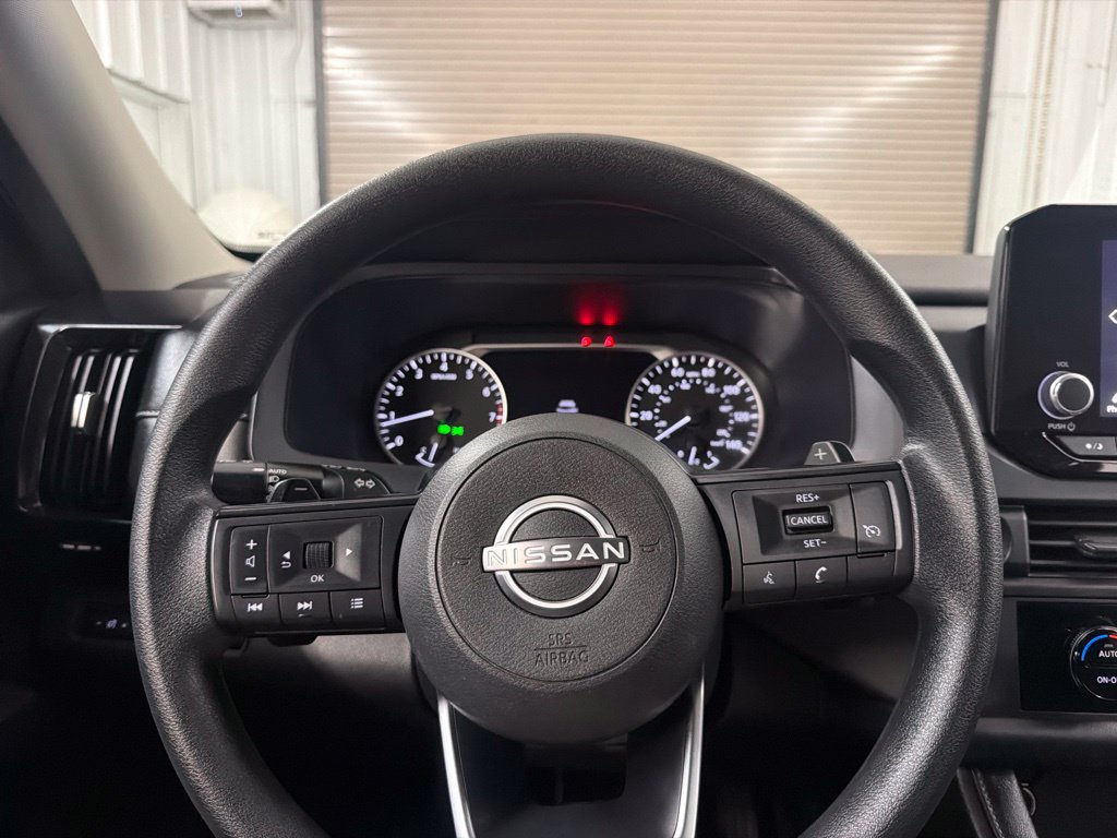 Used 2024 Nissan Pathfinder S FWD image 26