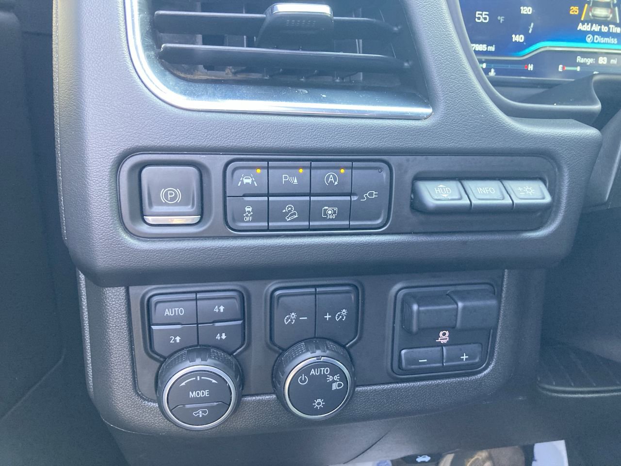 Used 2022 Chevrolet Tahoe High Country AWD/4WD image 15