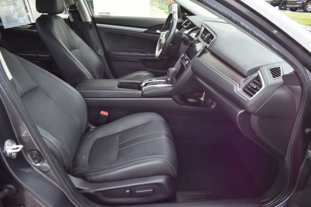 Used 2018 Honda Civic Touring image 42