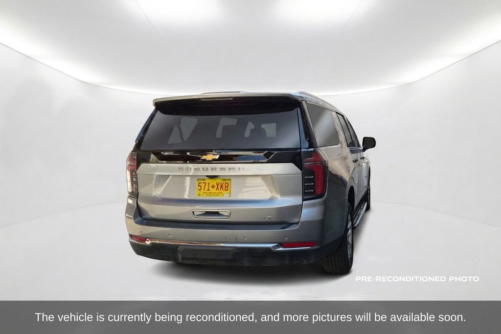 Used 2025 Chevrolet Suburban LT AWD/4WD image 6