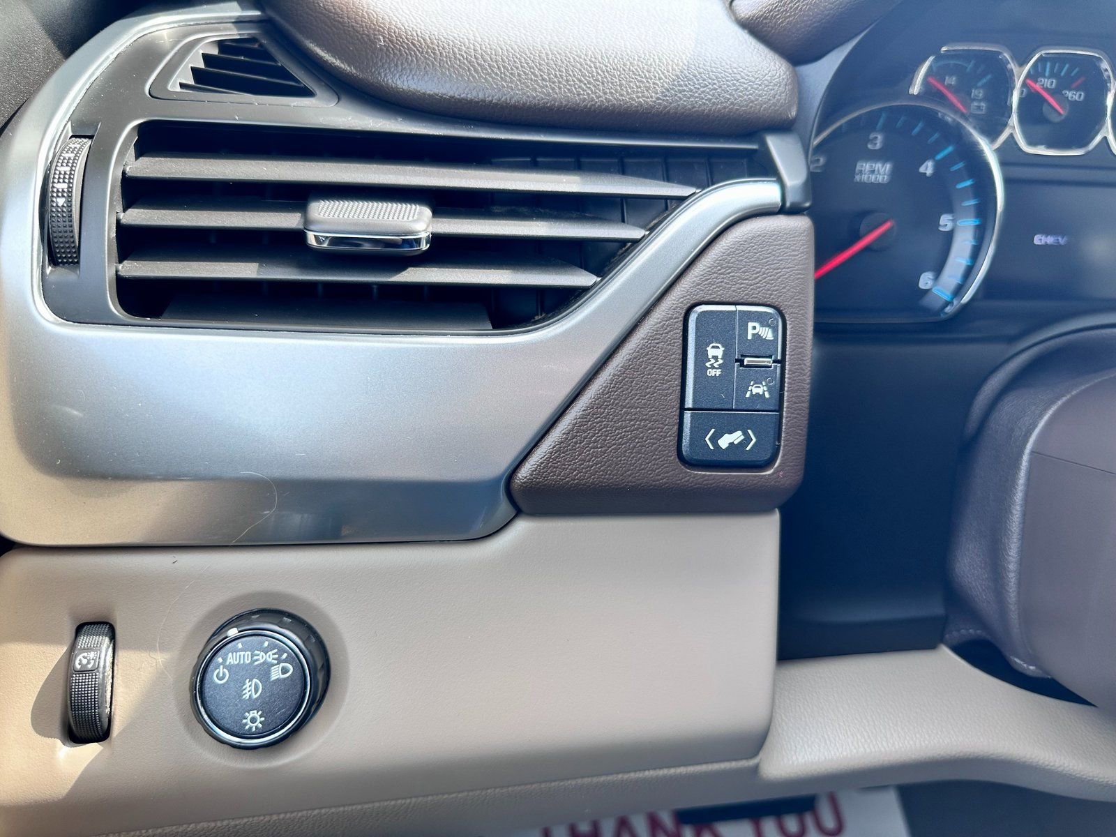Used 2019 Chevrolet Tahoe Premier RWD image 19
