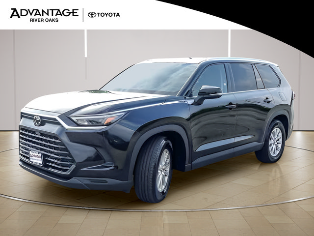 Used 2025 Toyota Grand Highlander AWD image 4