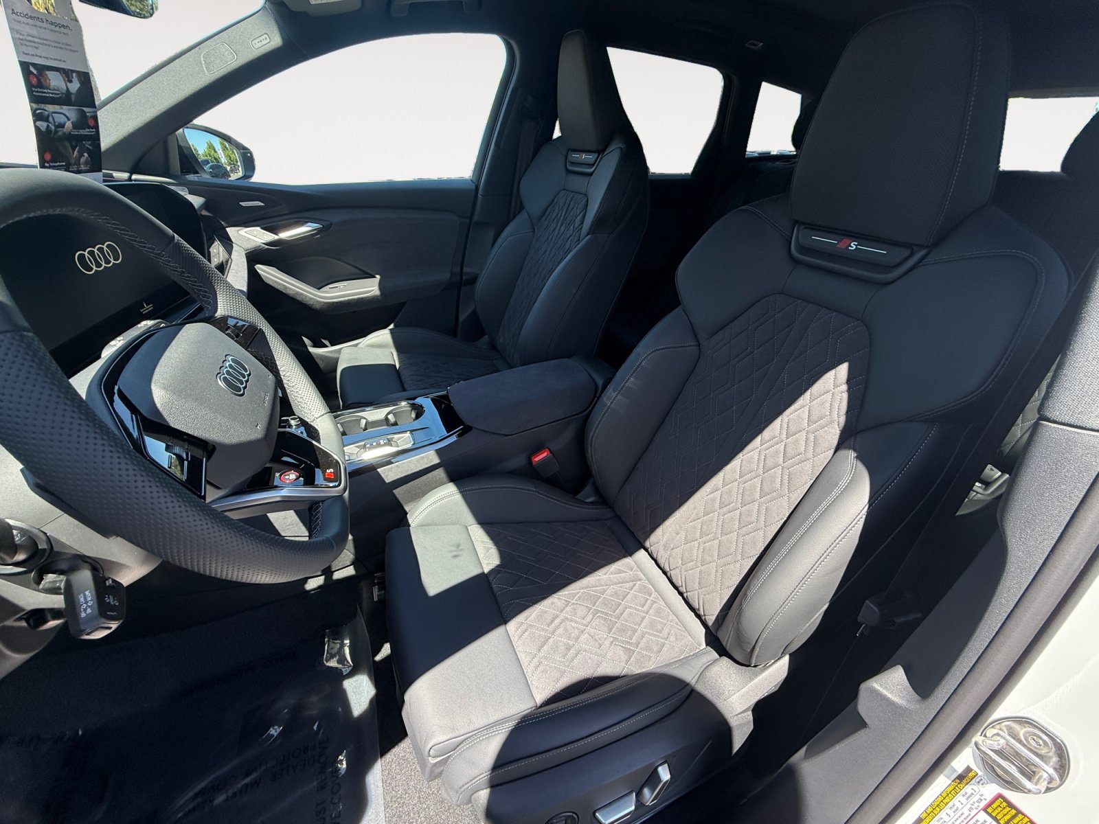 New 2027 Audi SQ6 e-tron Premium Plus AWD/4WD image 10