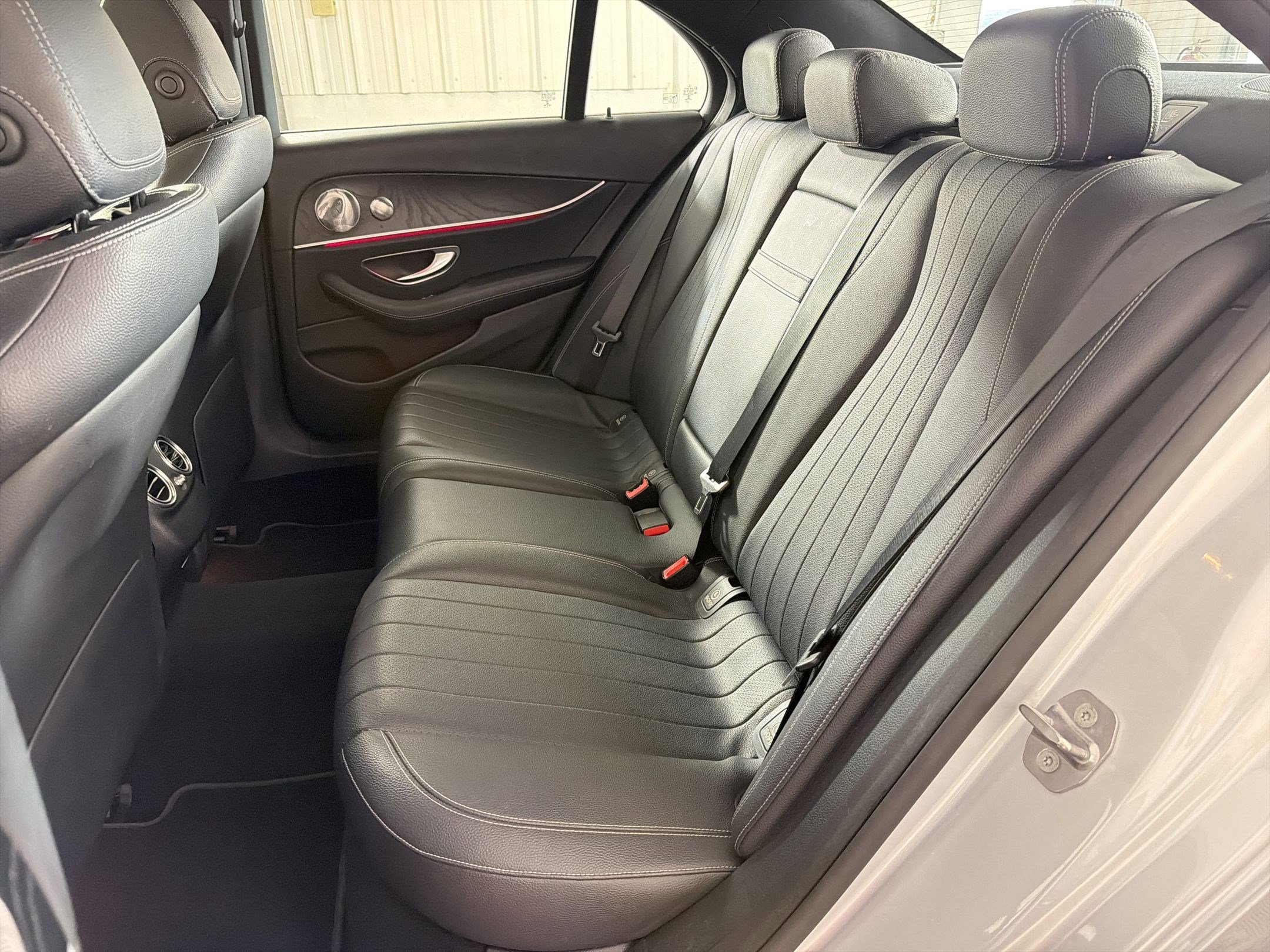 Used 2017 Mercedes-Benz E 300 4MATIC image 15