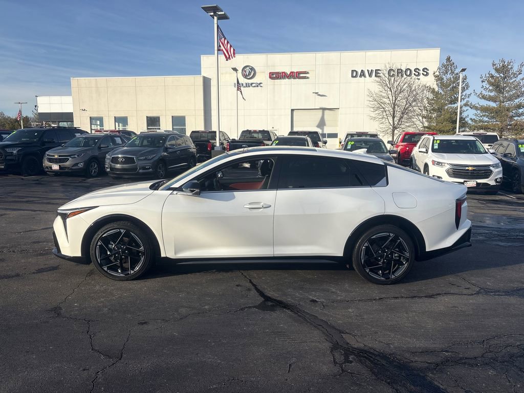 Used 2025 Kia K4 GT-Line w/ GT-Line Premium Package image 9