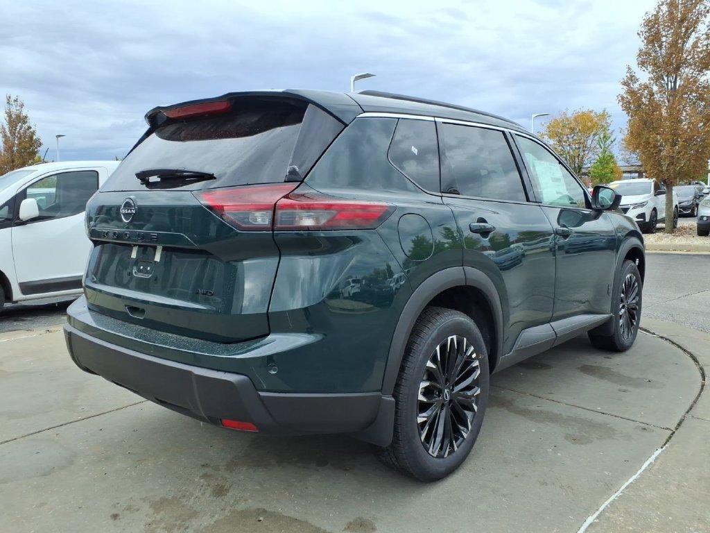 New 2027 Nissan Rogue Dark Armor AWD/4WD image 7