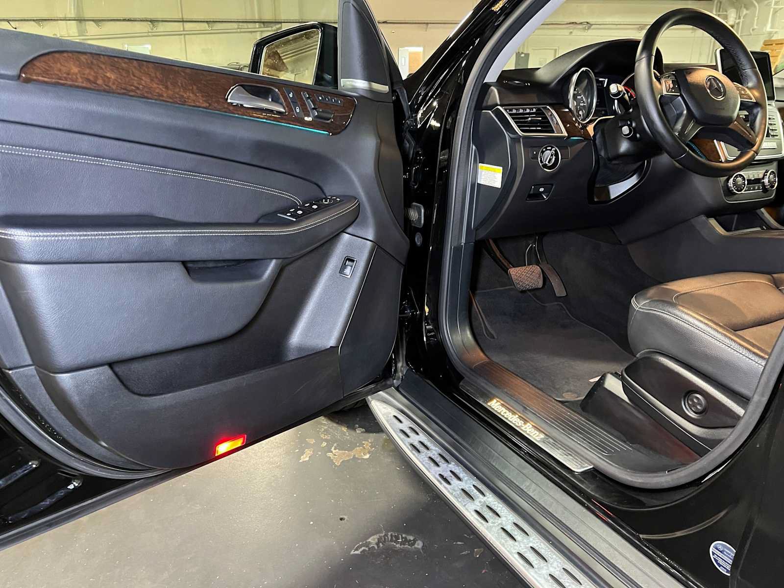Used 2013 Mercedes-Benz ML 350 BlueTEC 4MATIC image 21