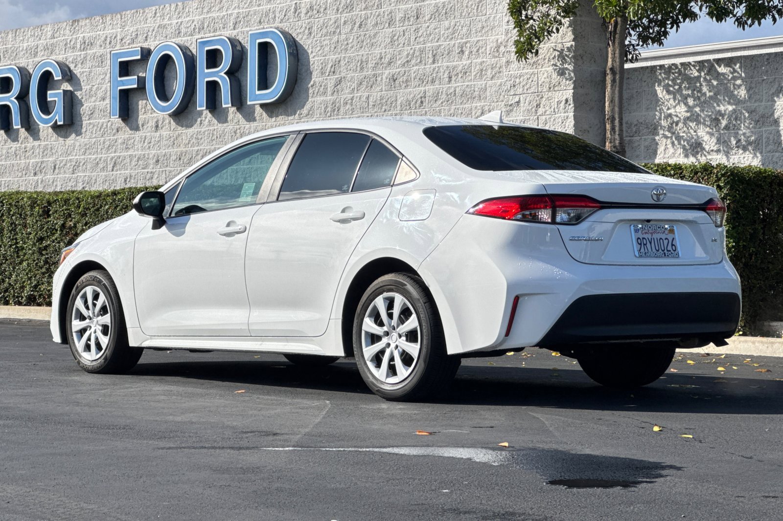 Used 2024 Toyota Corolla LE image 6