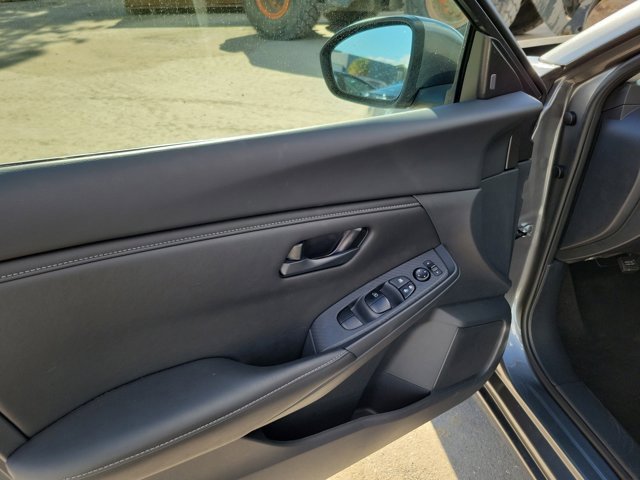 Certified 2025 Nissan Sentra S image 23