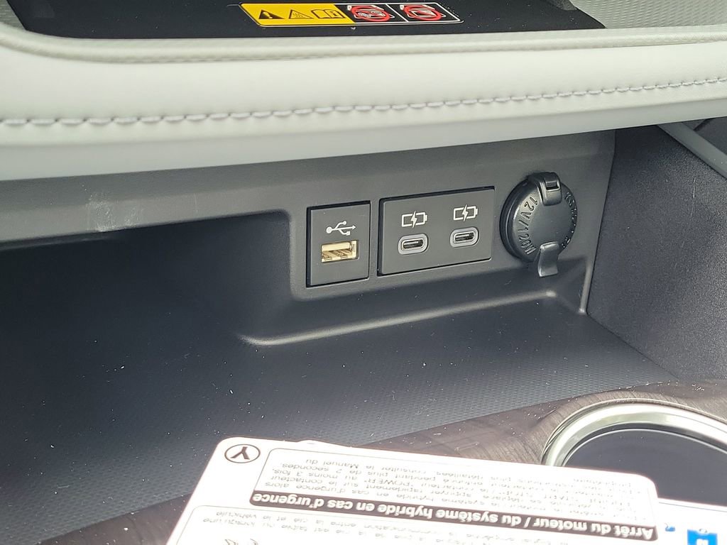 New 2026 Toyota Highlander Platinum image 17