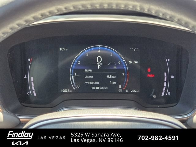 Used 2025 Toyota Corolla Cross XLE w/ Convenience Package FWD image 28