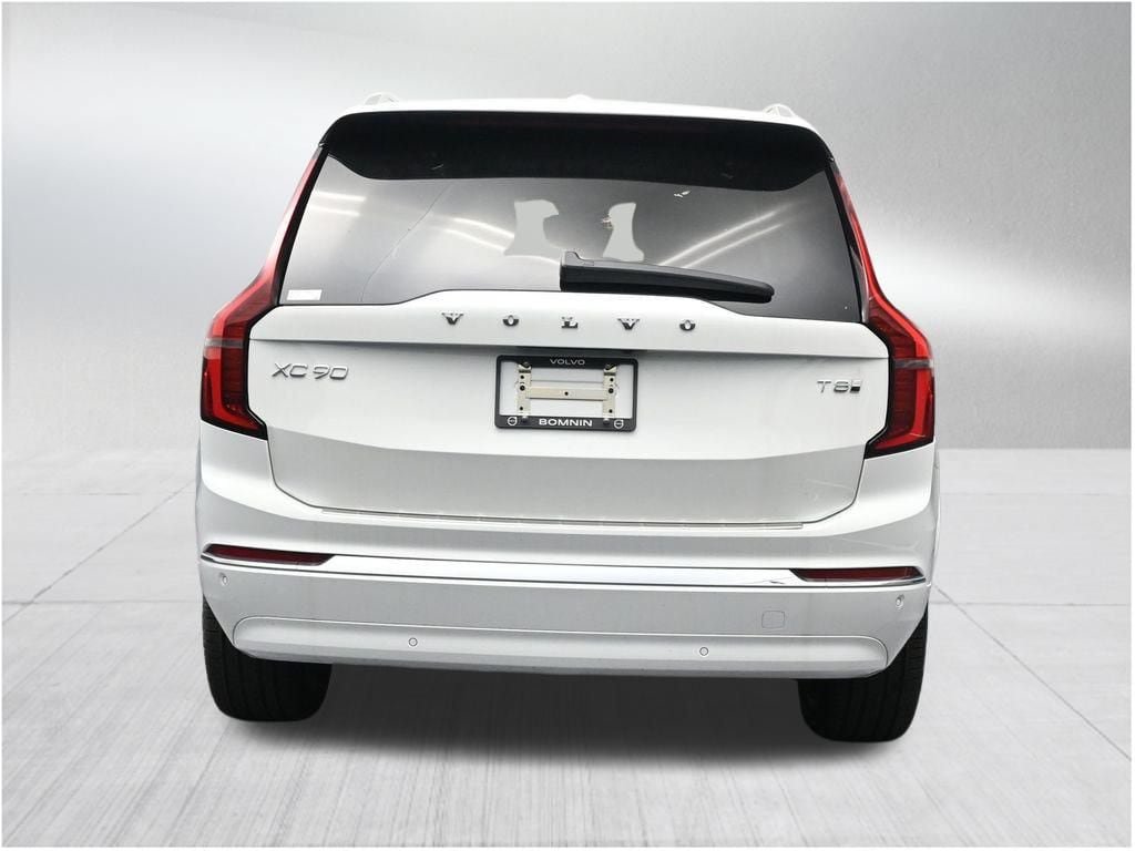 New 2026 Volvo XC90 T8 Plus w/ Protection Package Premier AWD/4WD image 4