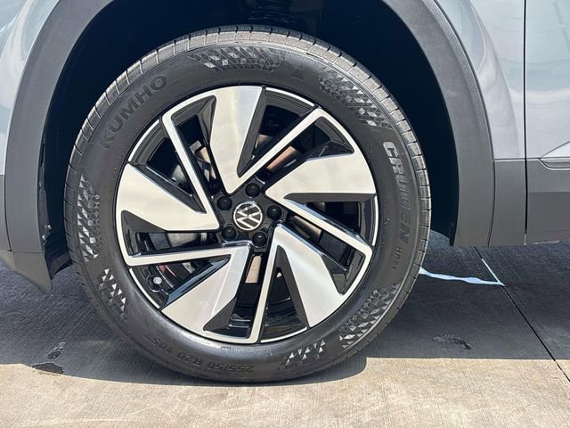 New 2026 Volkswagen Atlas SE image 5