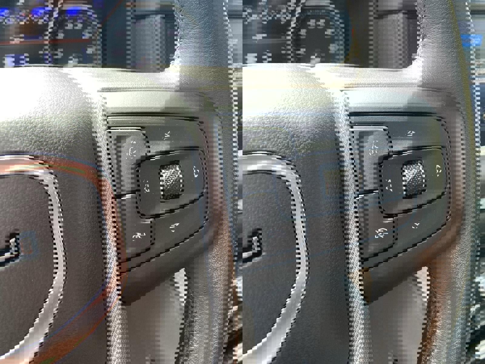 Used 2021 GMC Yukon Denali w/ Denali Premium Package image 43