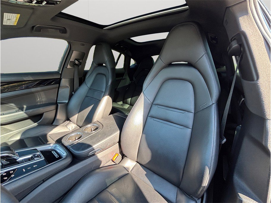 Used 2018 Porsche Panamera 4S image 19
