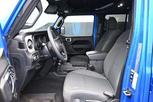 Used 2025 Jeep Wrangler Unlimited Sport AWD/4WD image 12