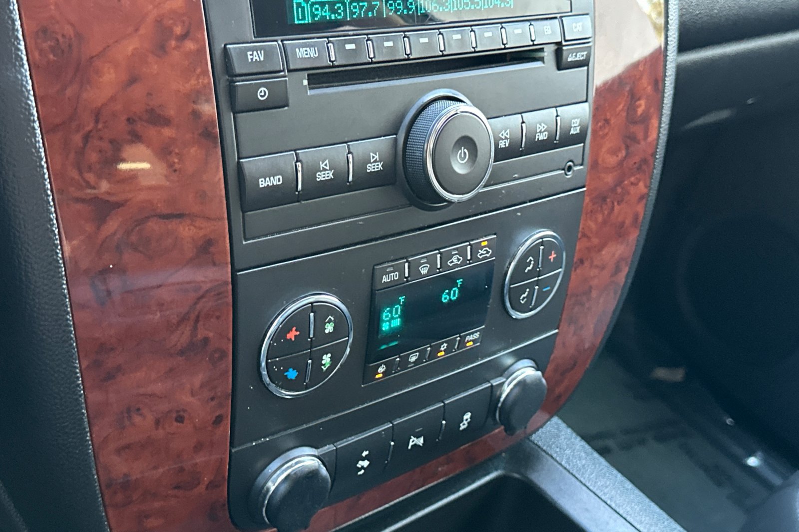 Used 2013 Chevrolet Avalanche LT w/ Texas Edition RWD image 30