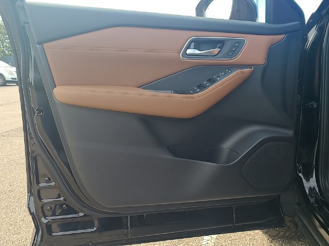 New 2026 Nissan Rogue Platinum AWD/4WD image 10