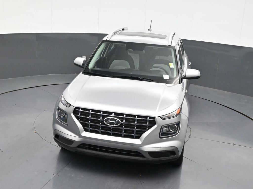 Used 2023 Hyundai Venue SEL w/ Cargo Package FWD image 23