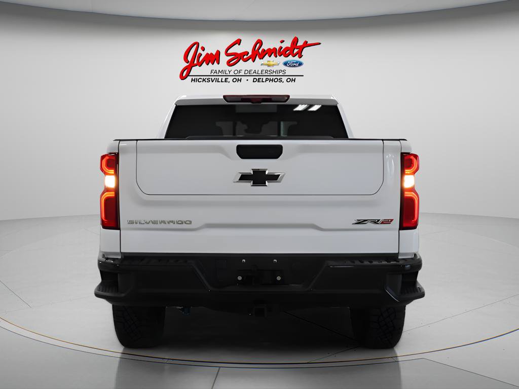 Used 2024 Chevrolet Silverado 1500 ZR2 w/ Technology Package AWD/4WD image 5