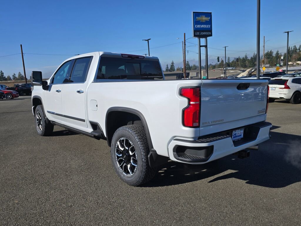 New 2026 Chevrolet Silverado 2500 High Country w/ High Country Premium Package AWD/4WD image 7