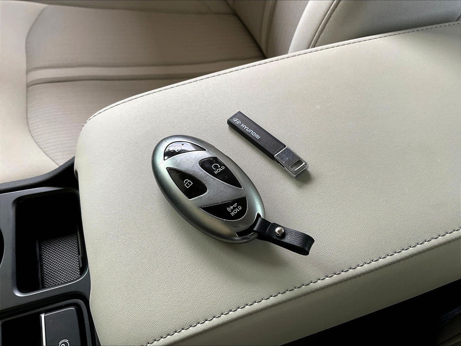 Used 2025 Hyundai Sonata SE FWD image 32