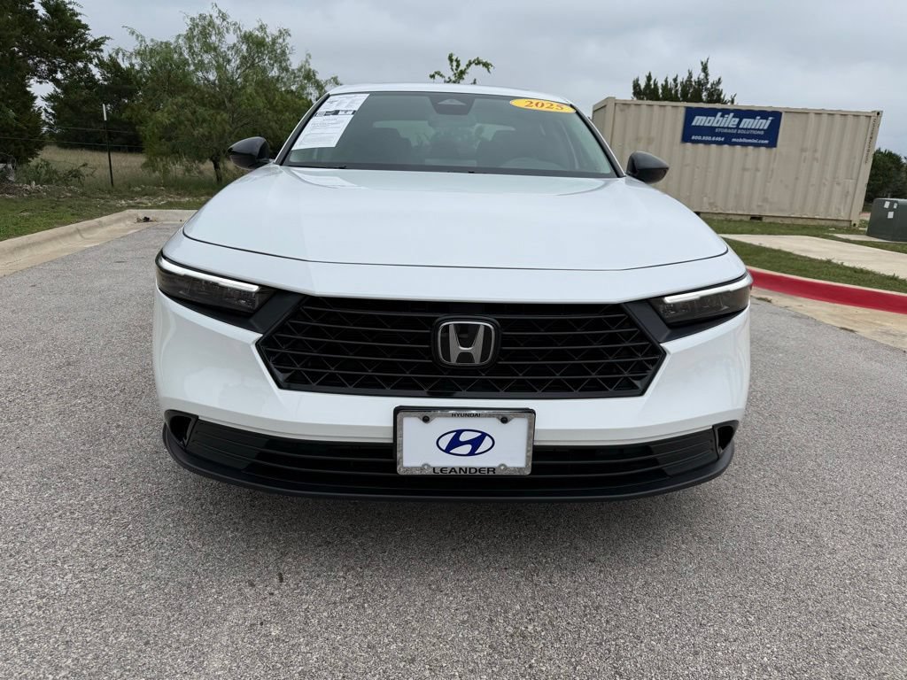 Used 2025 Honda Accord SE image 2