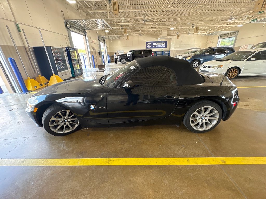 Used 2007 BMW Z4 3.0i RWD image 4