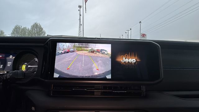 Used 2025 Jeep Wrangler Unlimited Rubicon 4xe w/ Convenience Group image 19