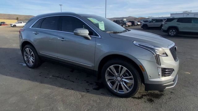 Used 2025 Cadillac XT5 Premium Luxury w/ Technology Package image 2