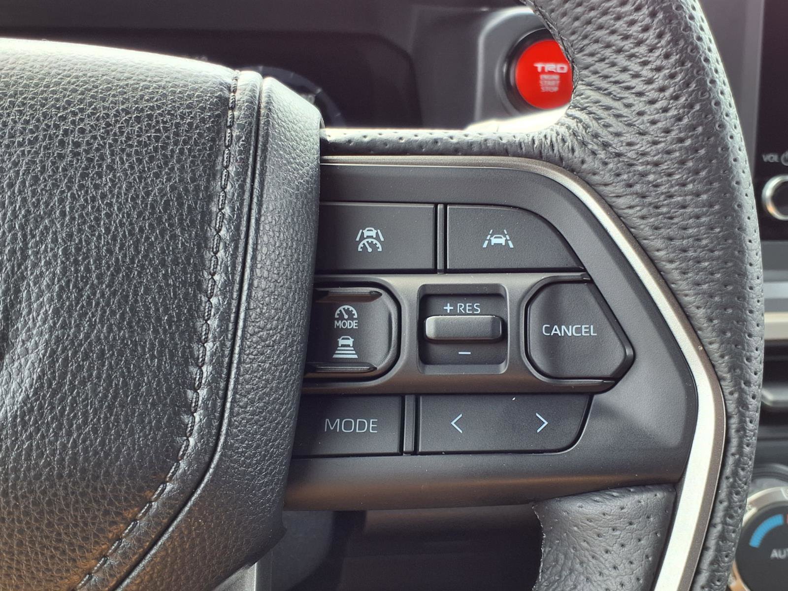 Used 2025 Toyota Tacoma TRD Off-Road image 16