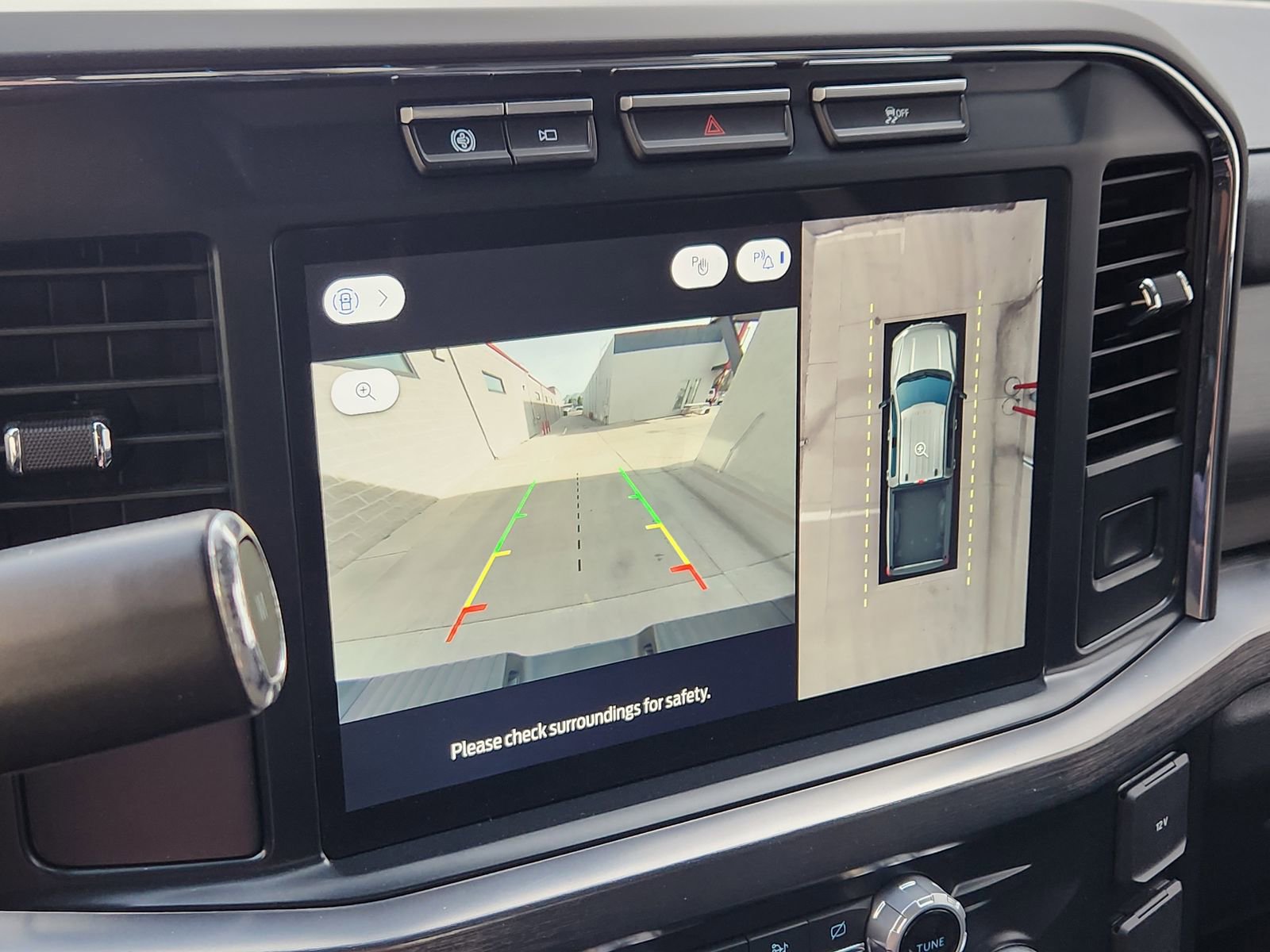 Used 2024 Ford F250 Lariat image 23