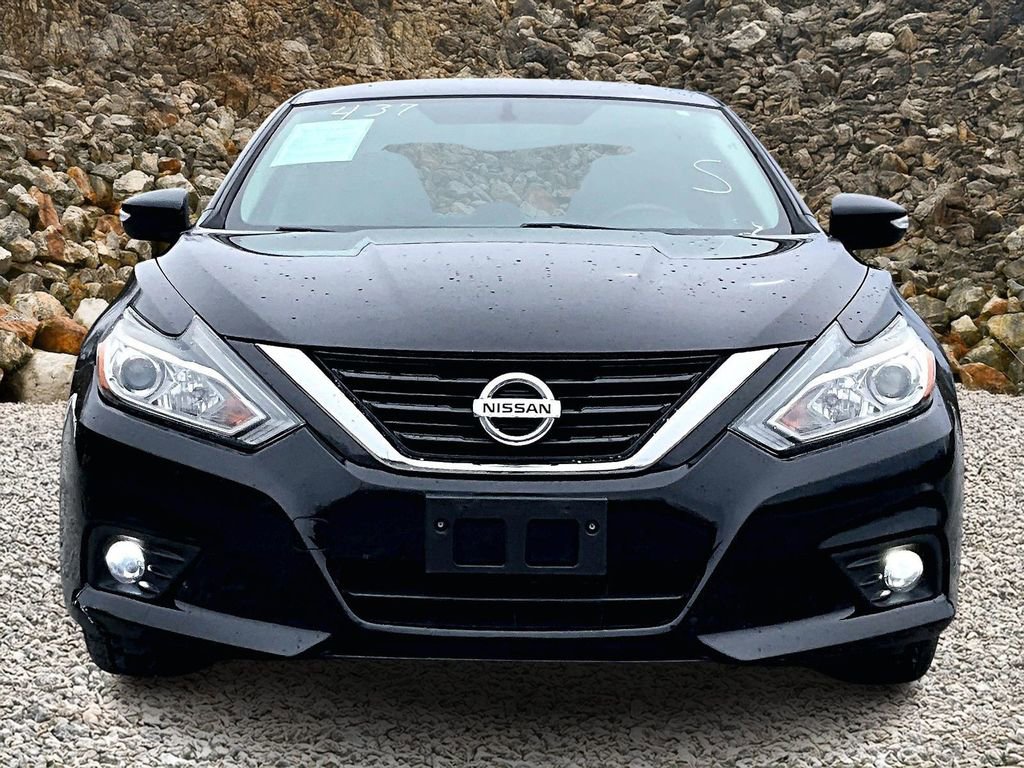 Used 2018 Nissan Altima 2.5 SV w/ 2.5 SV Technology Package image 3