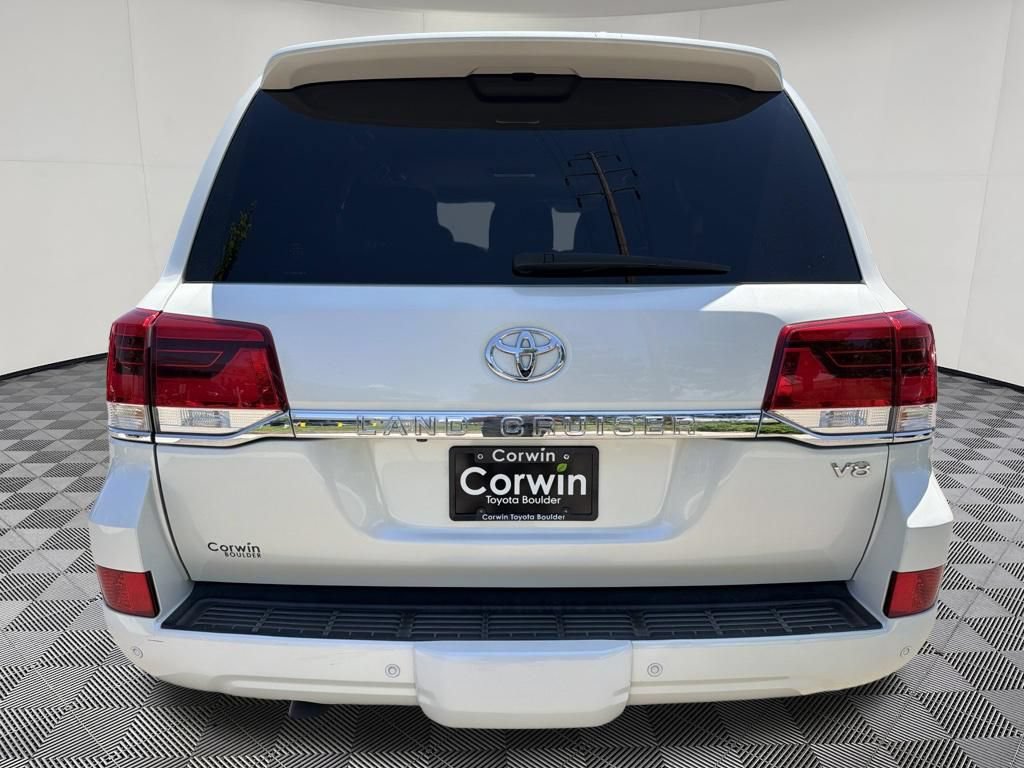 Used 2016 Toyota Land Cruiser AWD/4WD image 7