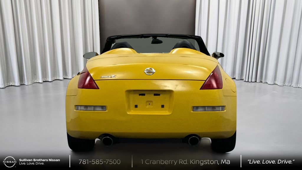 Used 2005 Nissan 350Z Touring image 6