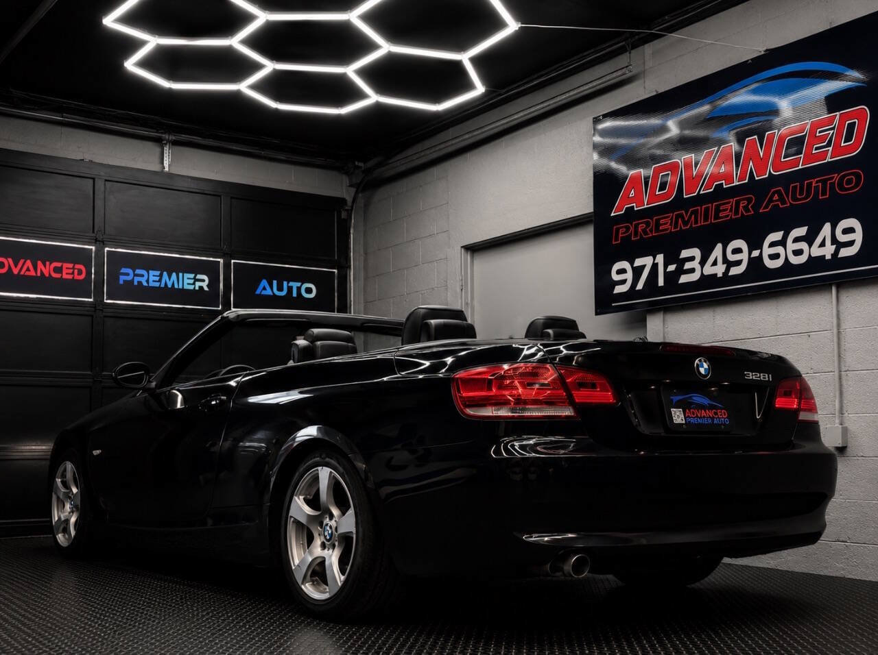 Used 2009 BMW 328i Convertible RWD image 8