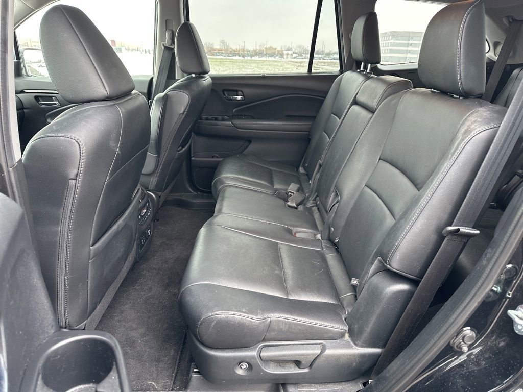 Certified 2019 Honda Pilot Touring image 16
