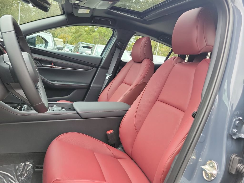 New 2026 MAZDA MAZDA3 Carbon image 15