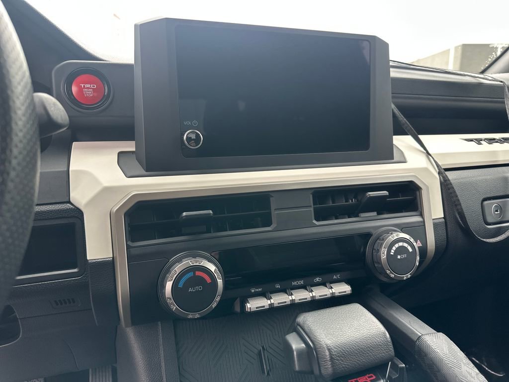 Used 2024 Toyota Tacoma TRD Off-Road image 22